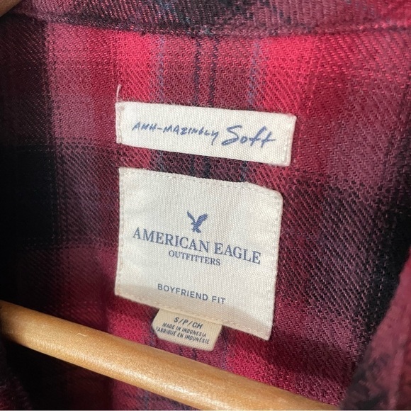 American Eagle Plaid Flannel Shirt Sm Red Boyfriend Fit Amazingly Soft Longline - Picture 3 of 12